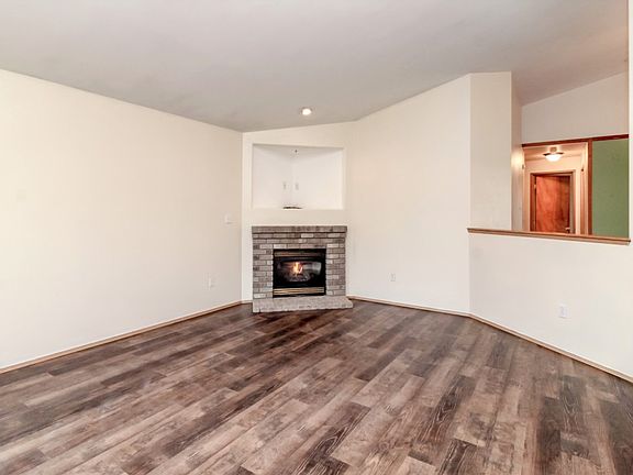 5th image of 18402 80th Ave E