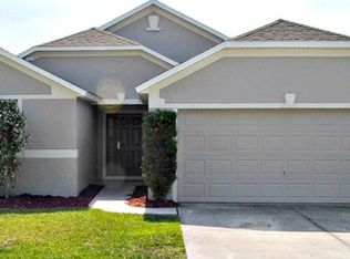2413 Merry Rd, Tavares, FL 32778