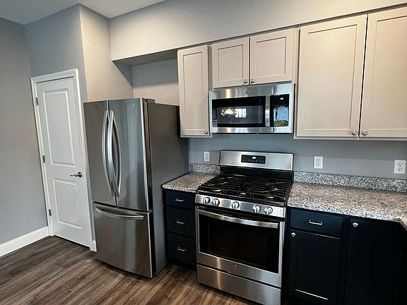 3rd image of 220 Stafford St #109