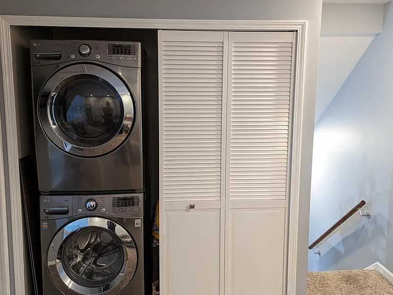 2445 Riverside Dr #302 — Photo 8