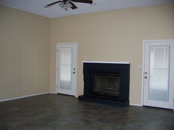 Living Room w/Fireplace