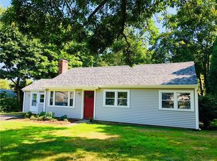 4 Western Ave, Barrington, RI 02806
