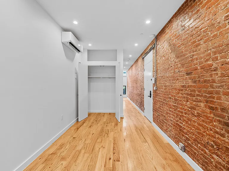 1815 Woodbine St #1C — Photo 9