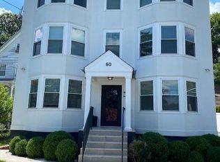 60 Oak Ridge St APT 2-S, Greenwich, CT 06830