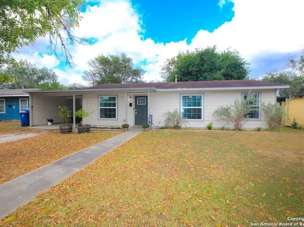 1003 E HUTCHINSON ST, Beeville 78102
