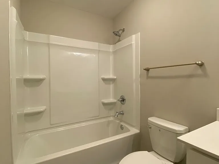 7940 Saint James Dr — Photo 29