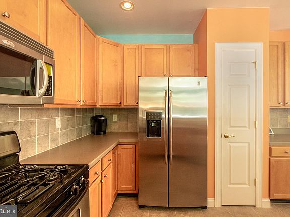 4th image of 2749 Whittleby Ct #25
