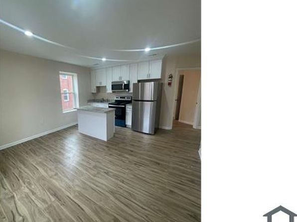 3158 Buena Vista Ter SE APT 4