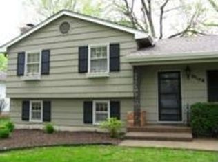 9108 Dearborn St, Overland Park, KS 66207