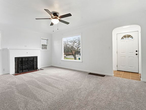 5th image of 8015 E Carlisle Ave