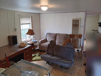 2 bed, 650 sqft, $700 — Photo 2