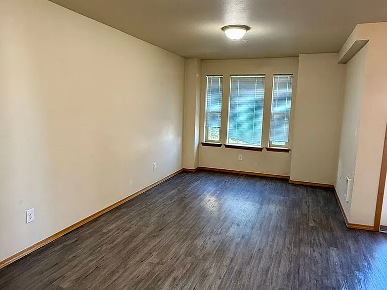 1016 N Garden St — Photo 39