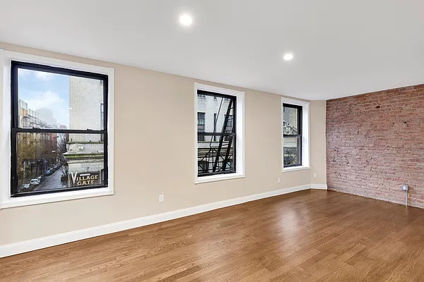 Rented by Cooper & Cooper Real Estate | media 24