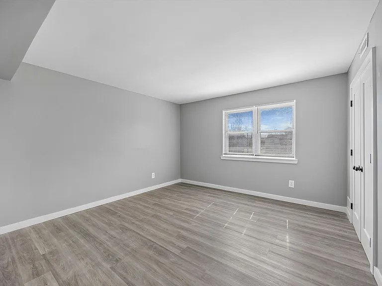 2180 Veterans Hwy — Photo 31