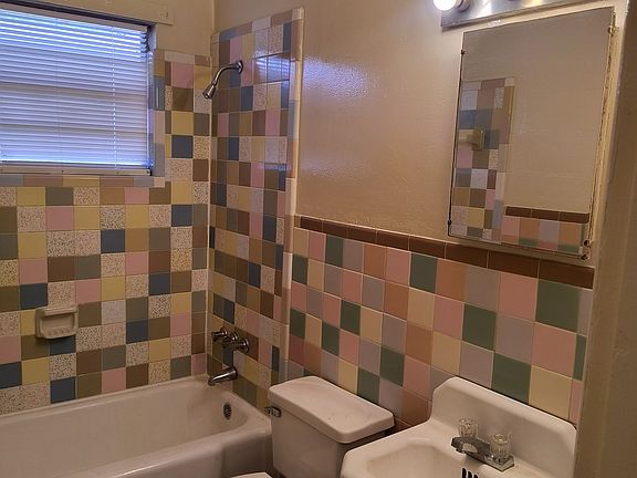 3rd image of 2601 W 25th Ave