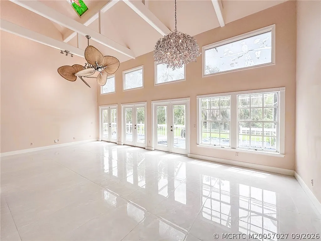 3 bed, 2.0 bath, 2635 sqft, $4,500 — Photo 4