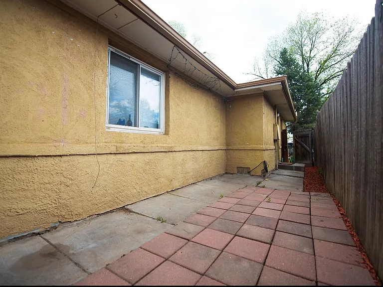 2755 S Delaware St — Photo 17