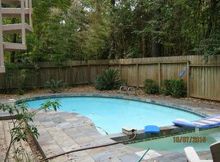 7 Leisure Ln, Spring, TX 77380