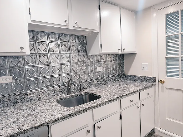 34 Pond St #3 — Photo 2