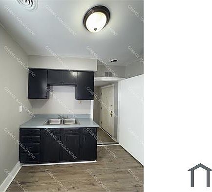 3rd image of 319 N 16th St