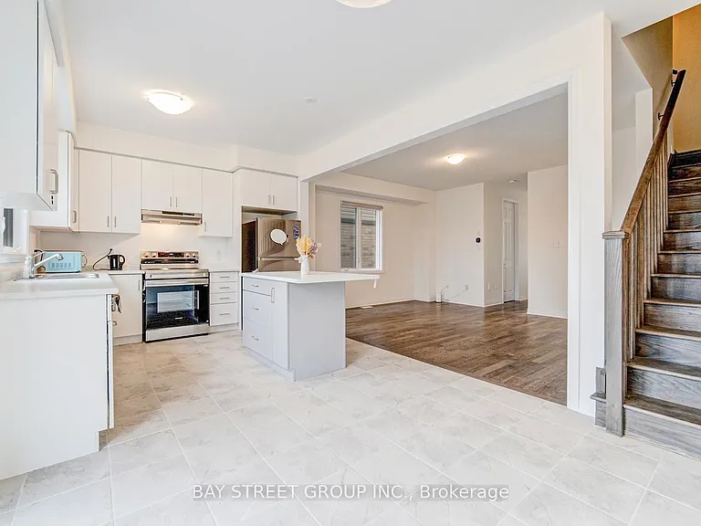 149 Wilmot Rd N — Photo 13