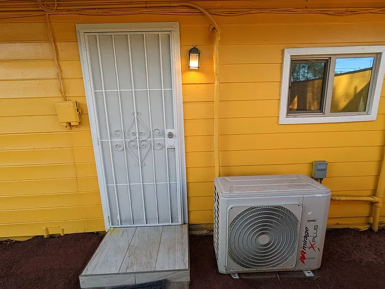 1062 W Ina Rd #B — Photo 28