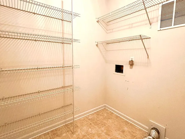 1711 Renwick Dr #102 — Photo 12