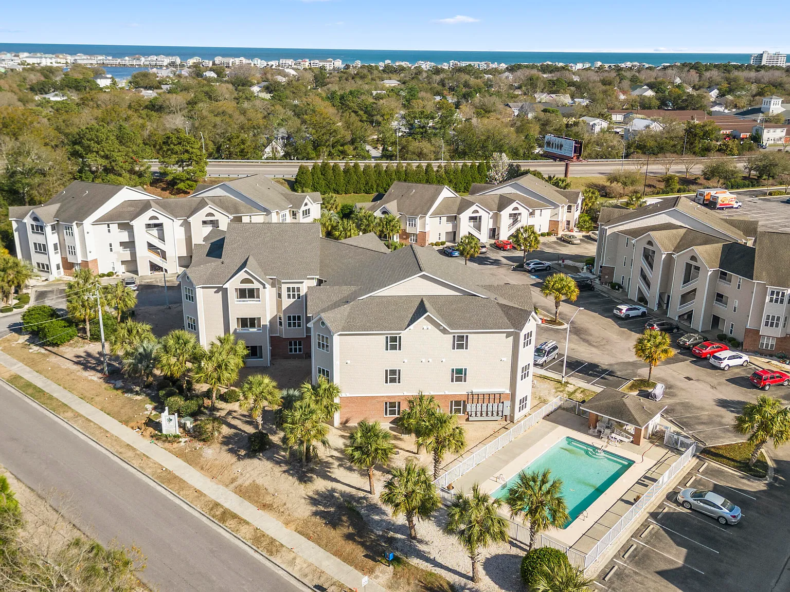 2 bed, 2.0 bath, $2,350 — Photo 2