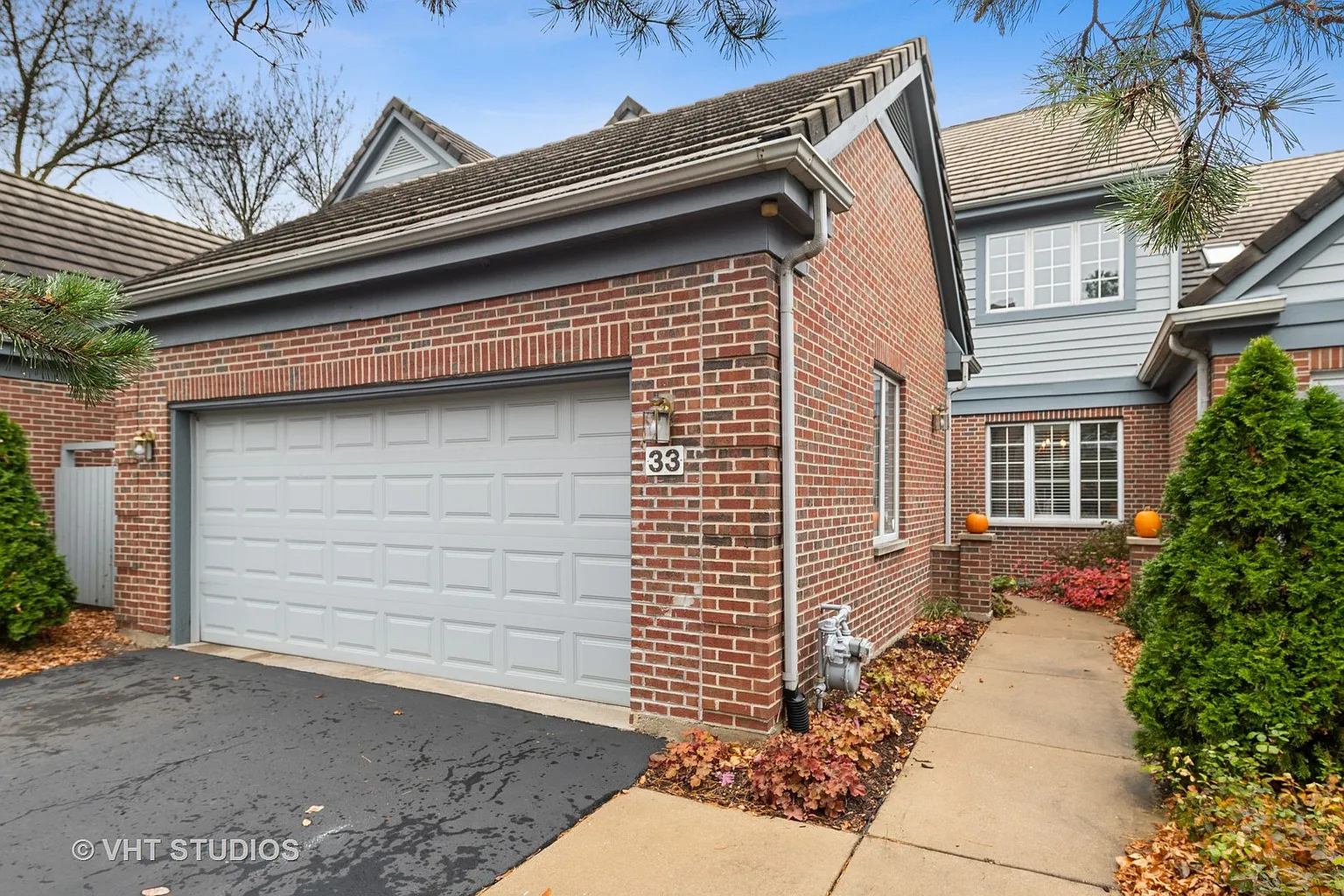 33 Stonehenge Ct photo 1