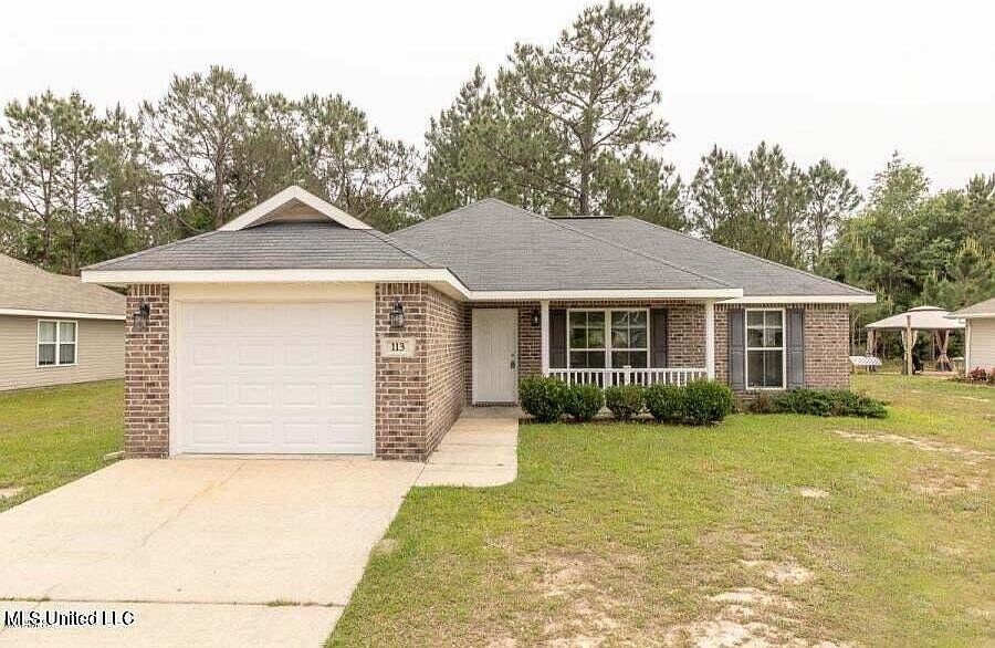 1st image of 113 Hawthorne Dr