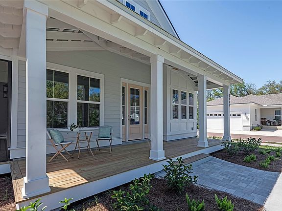 3rd image of 1512 Lakeside Ct