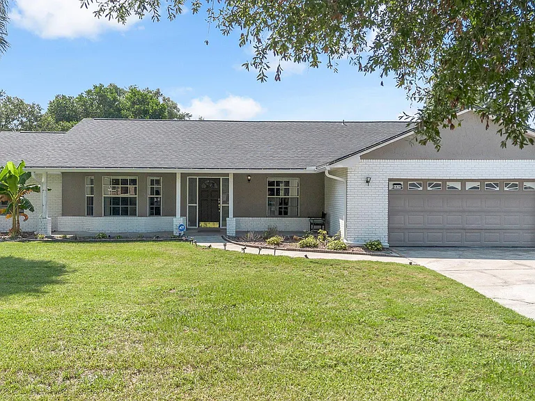 5829 Pitch Pine Dr — Photo 35