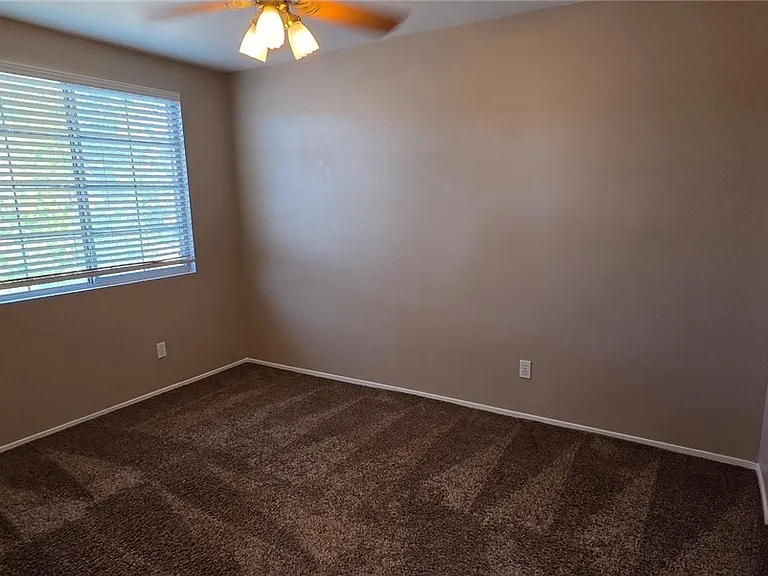 1132 Castle Point Ave — Photo 19