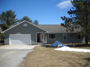 12711 Stevens St, Atlanta, MI 49709