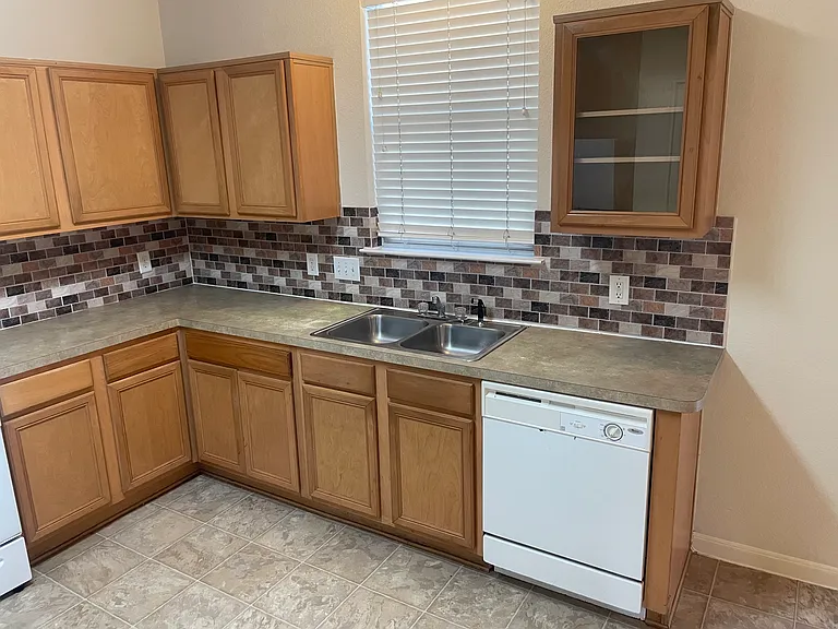 8031 Barnes Ridge Ln — Photo 8