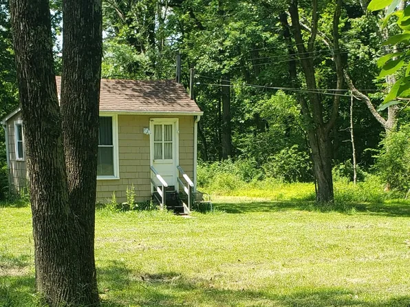 54 Ridge Rd, Hopewell, NJ 08525