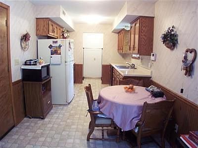 5th image of 710 Linden Dr