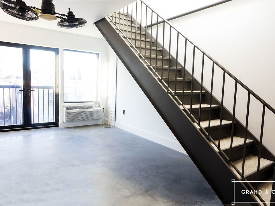 1st image of 149 Wythe Ave #401