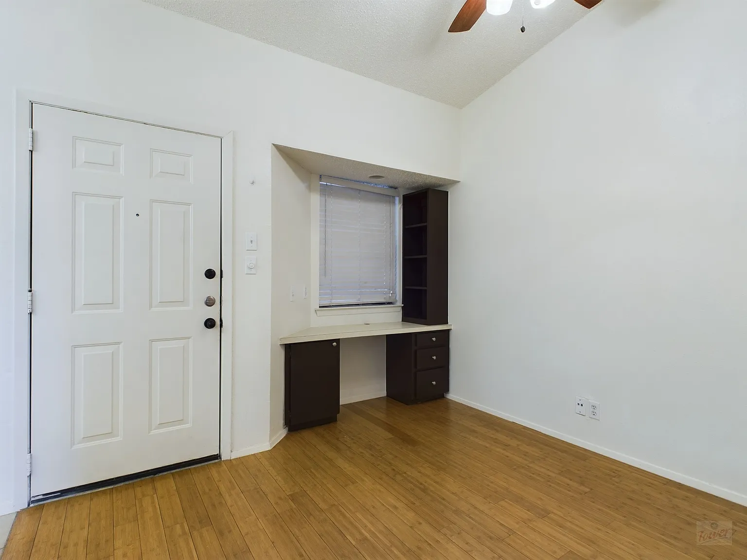 3316 Guadalupe St Apt 320 — Photo 3