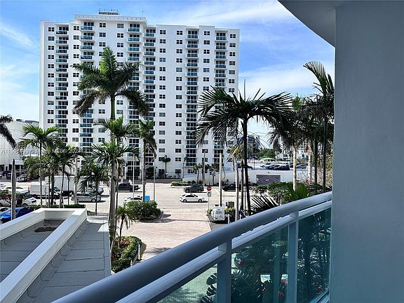 4th image of 3001 S Ocean Dr APT 337