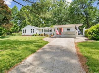 7530 Oak Glen Ct, Falls Church, VA 22042