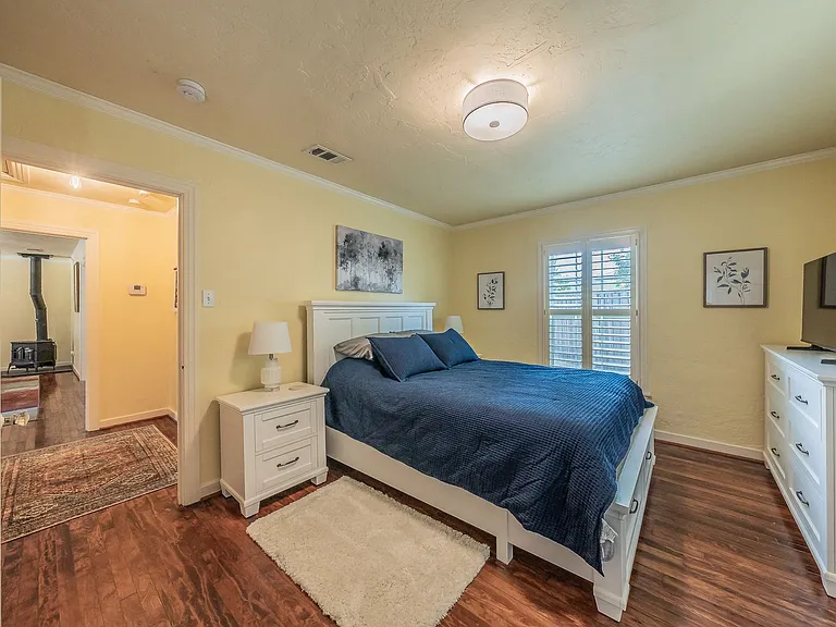 2157 W Lotus Ave — Photo 14