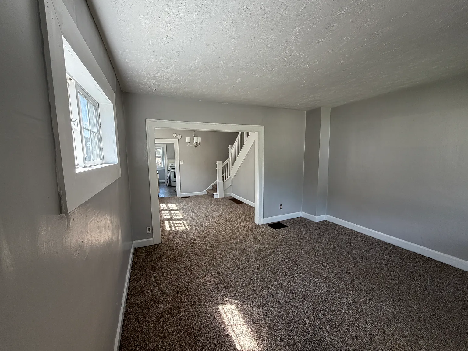 2 bed, 1400 sqft, $1,650 — Photo 3