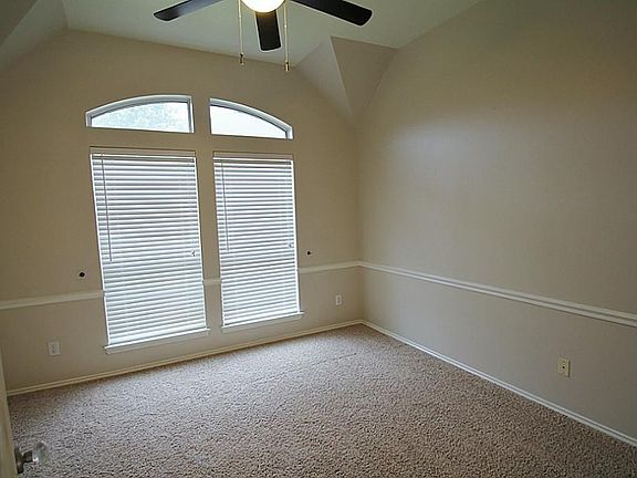 5th image of 2819 Twisted Willow Ct