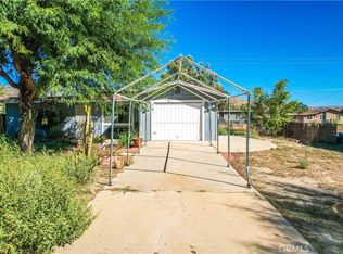 49594 Paradise Ave, Morongo Valley, CA 92256