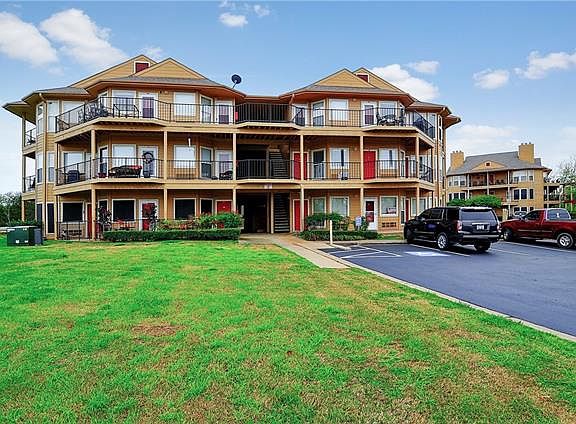 3rd image of 2164 Tanglewood Blvd APT 4105