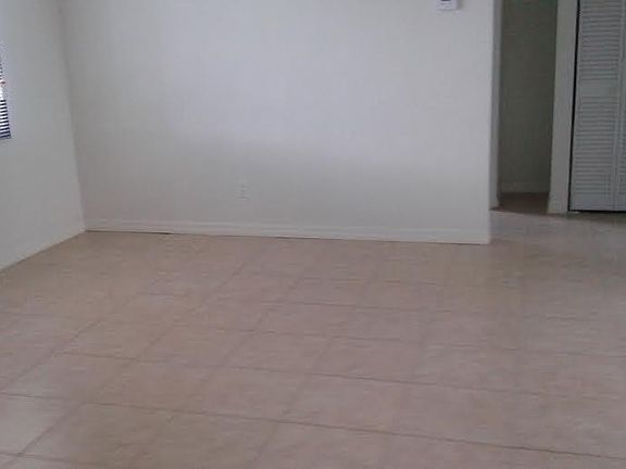 3rd image of 4696 86th Ave