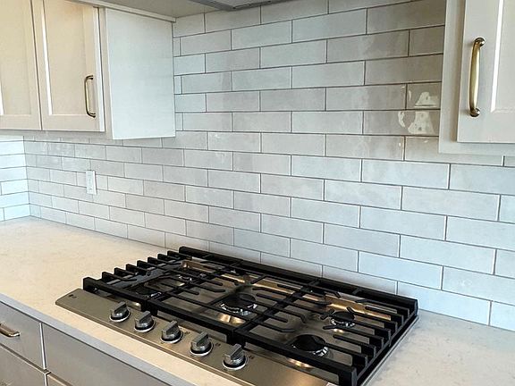 4th image of 1726 Twilight Rd