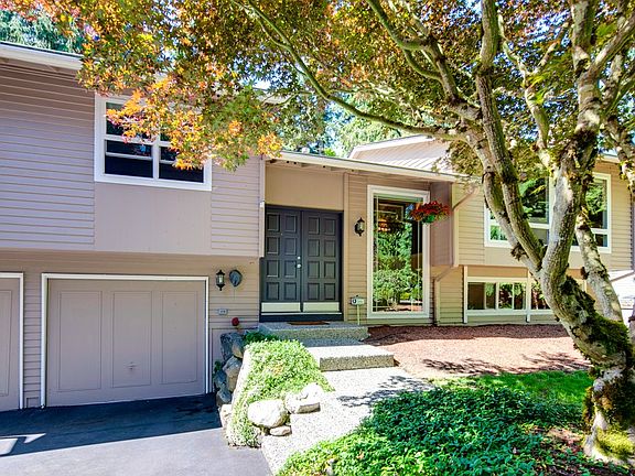 2nd image of 21803 SE 33rd Pl