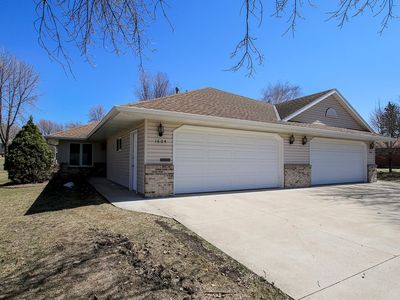 1604 Cedar Ave N, Glencoe, MN, 55336